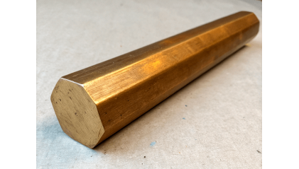 шестигранник бронзовый 30 мм БрБ2 купить в Челябинске