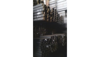 швеллер стальной равнополочный горячекатаный 20У 09Г2С купить в Челябинске