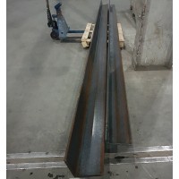 Уголок стальной горячекатаный равнополочный 100x100x10 мм С345 ГОСТ 8509-93